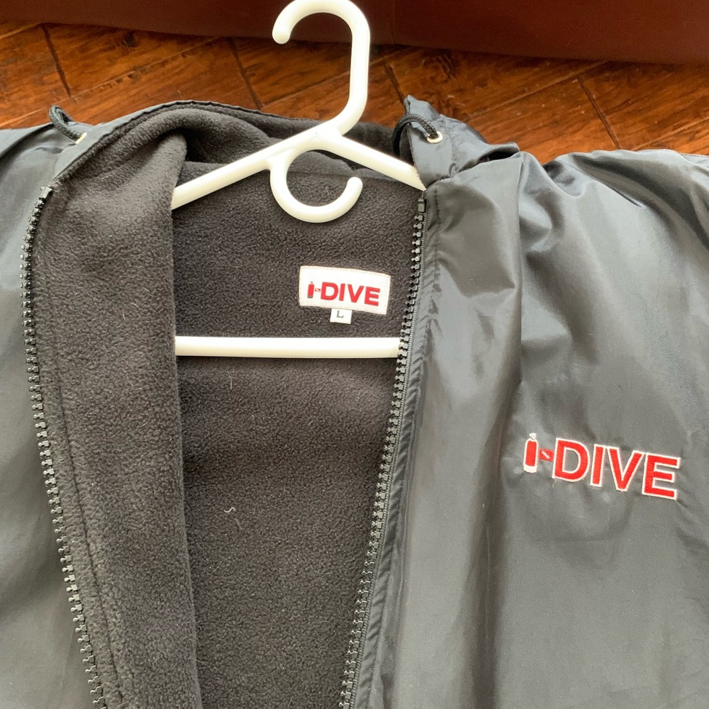 I Dive SCUBA/Post-Dive Trident Coat - Picture 3 of 9